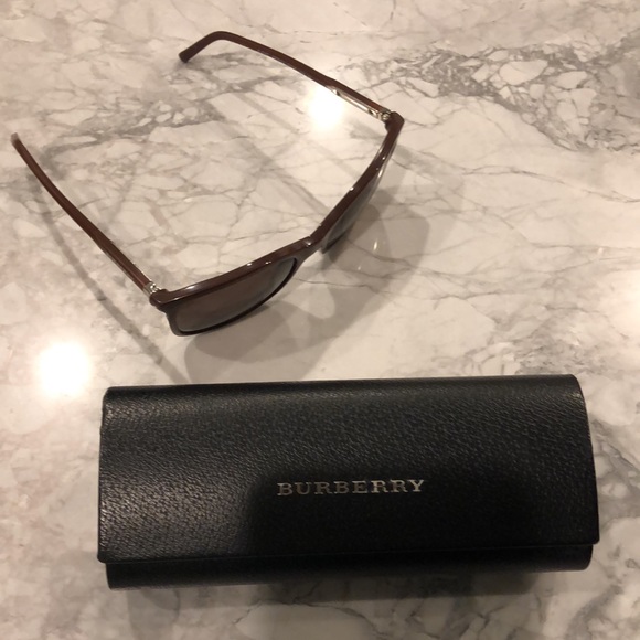 Burberry sunglasses main image 7